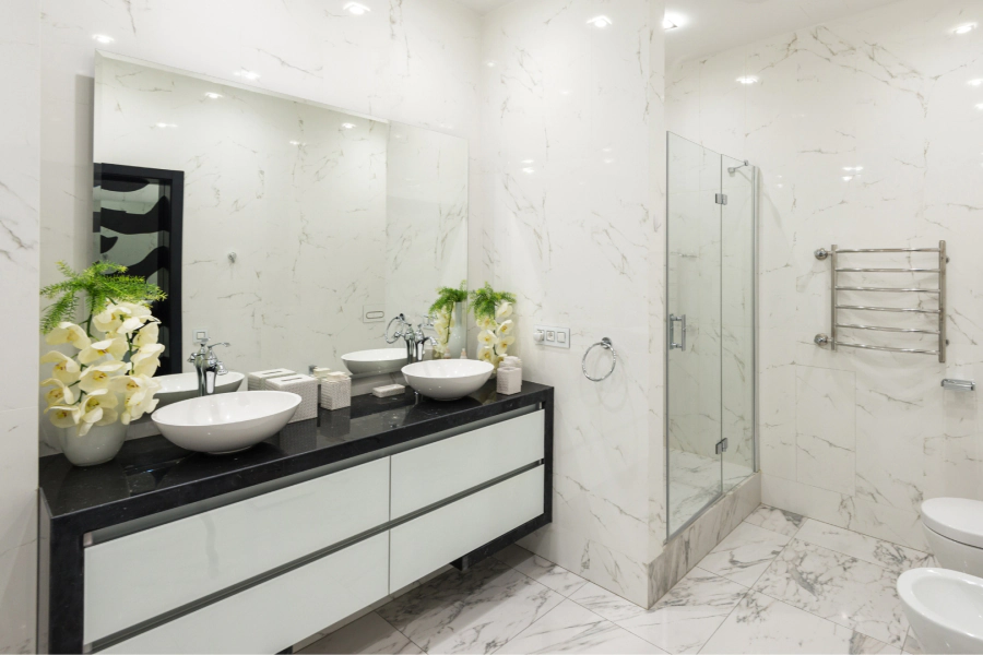 modern and luxurious bathroom remodeling service